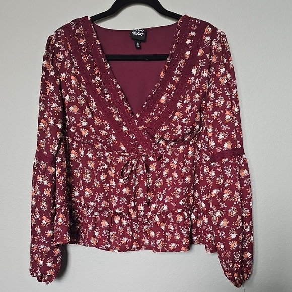 Planet Heart Romantic Date Night Floral Burgundy Peasant Top Medium - Picture 1 of 10